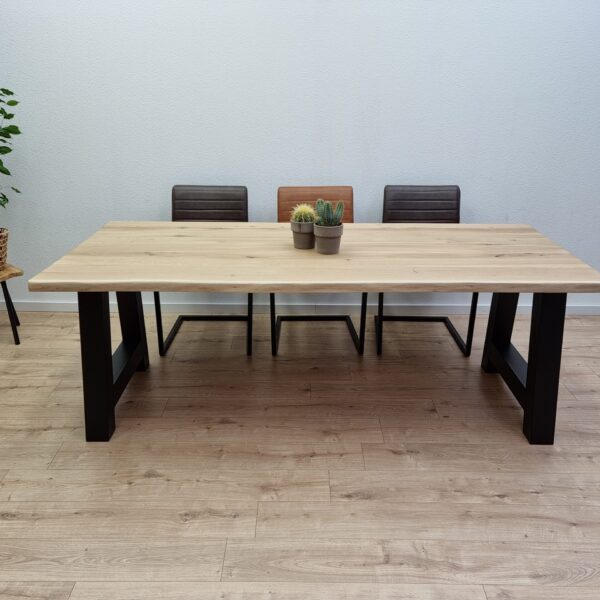 Eiken boomstam tafel met A-Poten