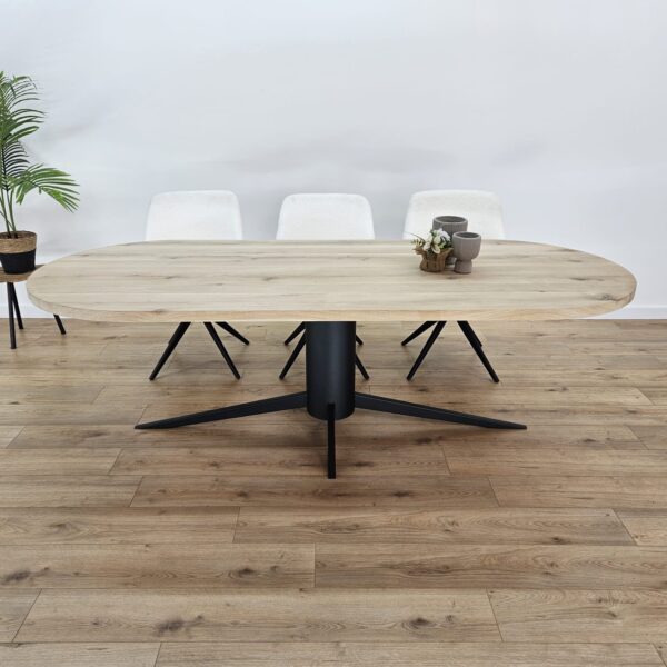 Eiken plat ovale tafel met Otrix onderstel
